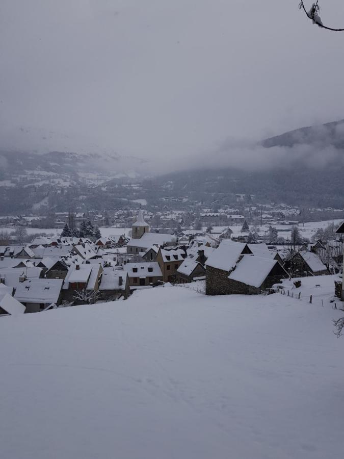 ST LARY-VIGNEC Charmant studio au calme Extérieur photo